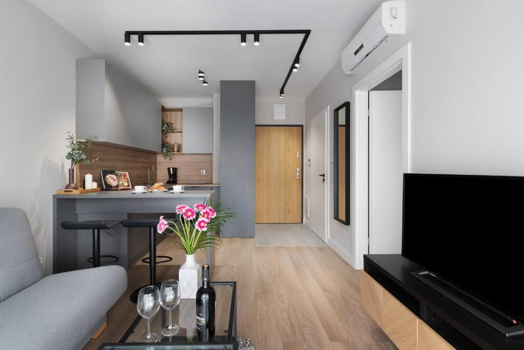 Easy Rent Apartments - Wettera II Lublin Ngoại thất bức ảnh